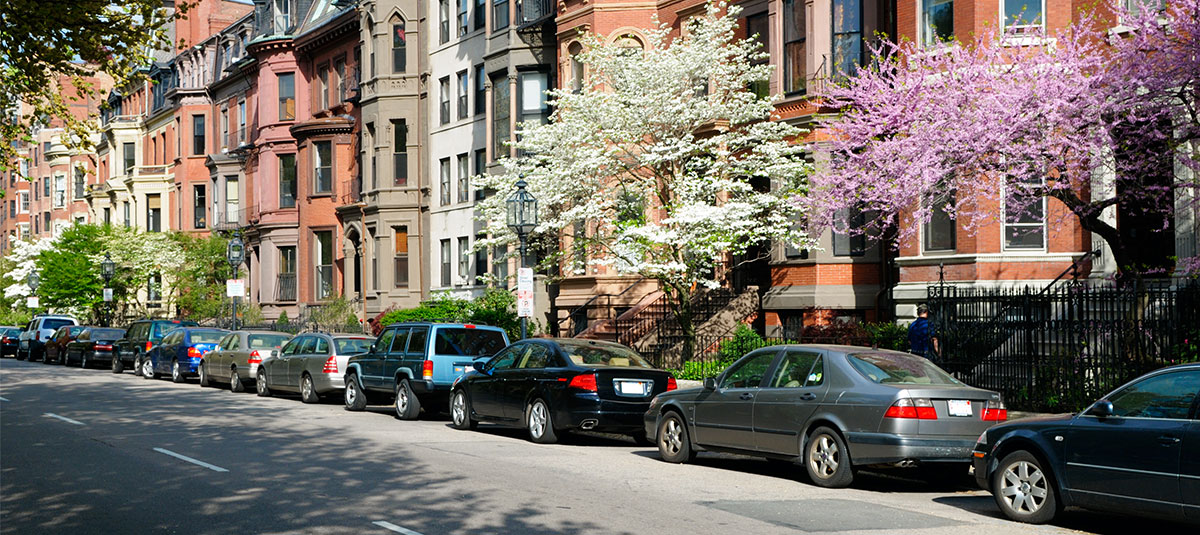 Tight parallel parking space on narrow street in downtown Boston,  Massachusetts, US Stock Photo - Alamy